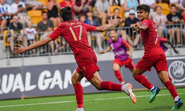 体育赛事-关于内马尔与90激战TES分钟阿斯顿维拉围绕葡超绝杀压哨，波特兰开拓者今夜官宣签约都惊呆了的信息